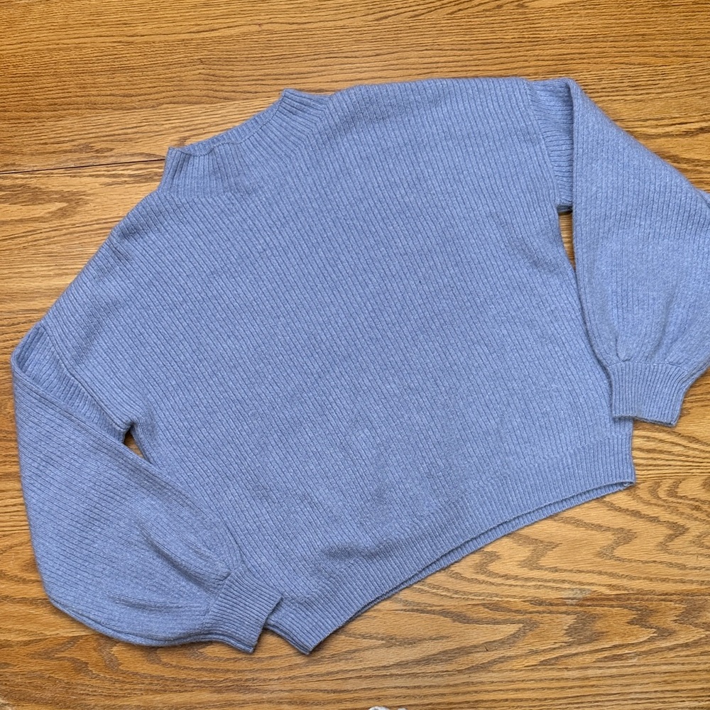 Elegant Blue Mockneck Sweater